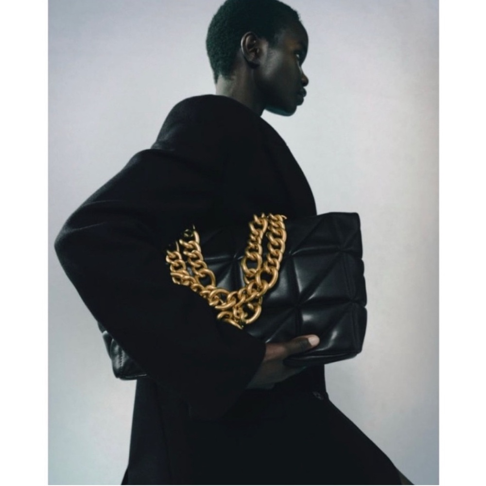 Zara Elegant Gold Chain Strap Black Quilted Bag